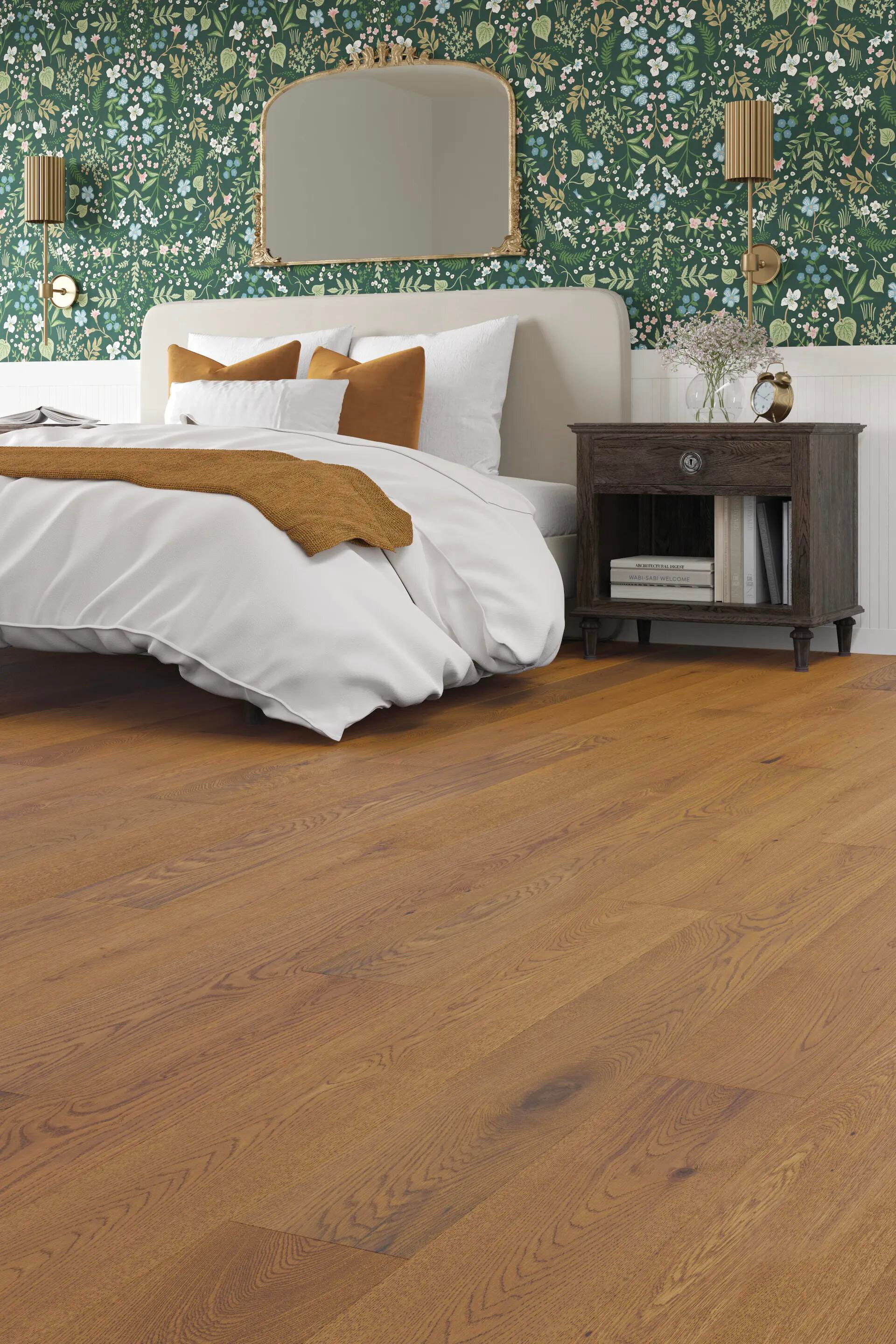 A bedroom with hardwood floor